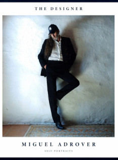 The Designer, the model, the photographer : self-portraits The Designer, the model, the photographer : self-portraits