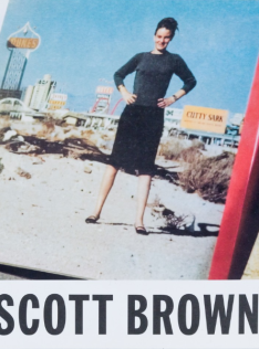 Denise Scott Brown : Hiria, kalea, etxea = Ciudad, calle, casa = City, street, house Denise Scott Brown : Hiria, kalea, etxea = Ciudad, calle, casa = City, street, house